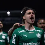 Mauricio, jogador do Palmeiras, comemora um gol durante partida contra o São Paulo, no Estádio Arena Barueri, pelo Campeonato Paulista 2026 – 1º/3/2026 | Foto: Ettore Chiereguini/Agif/Reuters