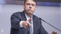 O governador de São Paulo, Tarcísio de Freitas: "Tem bom trabalho, tem trabalho que é ruim" | Foto: Paulo Pinto/Agência Brasil