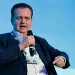 'Teremos um candidato de centro no 2º turno', diz Kassab