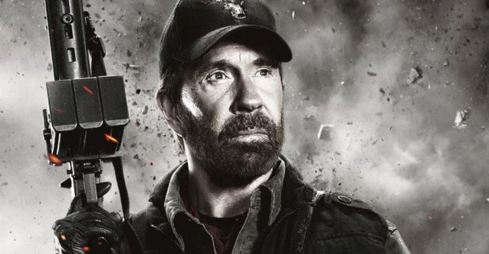 Chuck Norris em pôster de Os Mercenários 2 | Foto: Divulgação/Lionsgate