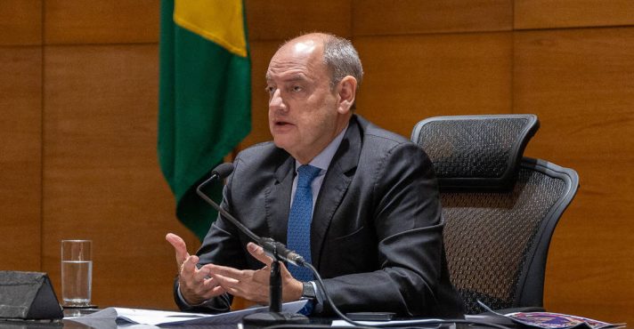governador interino do rio de janeiro