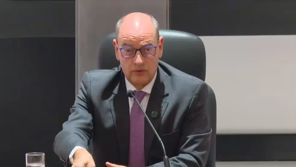 A sucessão recaiu sobre Couto em virtude da ausência de vice-governador e do presidente da Alerj para ocupar o cargo | Foto: Reprodução/TV Globo