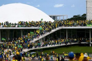 O asilo argentino cria um precedente internacional que expõe o caráter político e não jurídico das condenações do 8 de janeiro | Foto: Reprodução/X