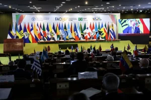 Evento da FAO com representantes de países da América Latina e Caribe em conferência internacional