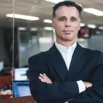 Daniel Vorcaro queria 'quebrar todos os dentes' e 'dar um pau' no jornalista Lauro Jardim | Foto: Divulgação/Veja