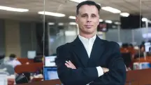 Daniel Vorcaro queria 'quebrar todos os dentes' e 'dar um pau' no jornalista Lauro Jardim | Foto: Divulgação/Veja