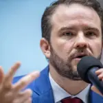 O mais novo ministro da Fazenda, Dario Durigan, em evento da pasta, em Brasília. Ele foi o número 2 do órgão durante a gestão Fernando Haddad | Foto: Diogo Zacarias/Ministério da Fazenda