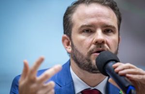 O mais novo ministro da Fazenda, Dario Durigan, em evento da pasta, em Brasília. Ele foi o número 2 do órgão durante a gestão Fernando Haddad | Foto: Diogo Zacarias/Ministério da Fazenda