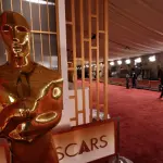 oscar 2026 estatueta e tapete vermelho