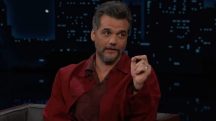 Wagner Moura ataca Bolsonaro em programa nos EUA e celebra prisão do ex-presidente