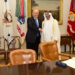 Xeique Maomé bin Zayed Al Nahyan, dos Emirados Árabes Unidos, e o presidente dos EUA, Donald Trump, em Washington DC, em maio de 2017