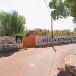 Adolescente invade escola e ataca crianças com canivete