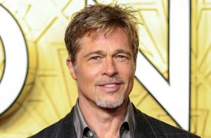 Segundo Belloni, Brad Pitt já havia recebido US$ 30 milhões (R$ 154 milhões) para estrelar F1: O Filme, previsto para 2025, e US$ 35 milhões (R$ 180 milhões) pelo trabalho em Lobos (2024), ao lado de George Clooney | Foto: Reprodução/X
