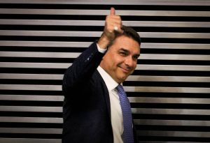 Flávio Bolsonaro durante evento na Assembleia Legislativa de São Paulo - 27/2/2026 | Foto: Aloisio Mauricio/FotoArena/Estadão Conteúdo