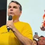 O pré-candidato do PL à Presidência, Flávio Bolsonaro, durante evento no RS | Foto: Reprodução/X/FlavioBolsonaro