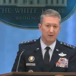 O general da Força Aérea dos EUA Dan Caine: "Não deixamos ninguém para trás" | Foto: Reprodução/X