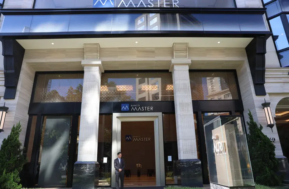 São Paulo (SP), 19/11/2025 - Fachada do Banco Master na Rua Elvira Ferraz, em Itaim Bibi | Foto: Rovena Rosa/Agência Brasil