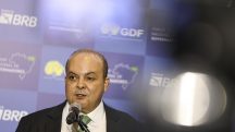 Ibaneis havia sido convocado pela comissão, que aprovou o requerimento do senador Alessandro Vieira (MDB-SE) para ouvi-lo sobre a suposta tentativa de compra do Banco Master pelo Banco de Brasília (BRB). O ministro do STF André Mendonça dispensou o ex-governador do Distrito Federal de comparecer à Comissão | Foto: Marcelo Camargo/Agência Brasil
