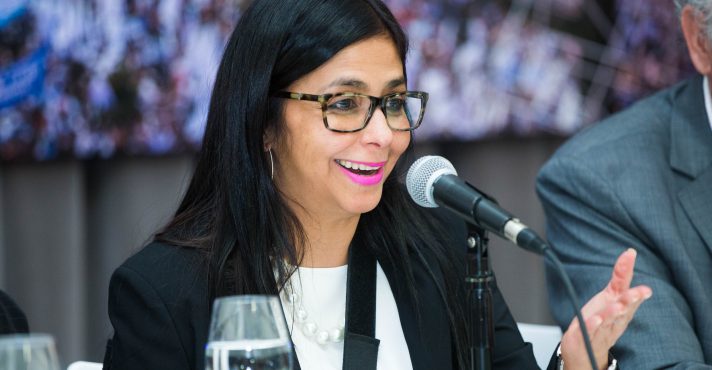 Delcy Rodriguez, atual líder da Venezuela | Foto: Reprodução/Flickr