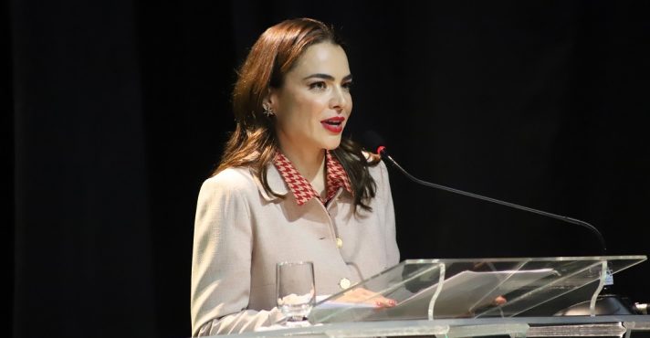 A delegada Tatiana Alves Torres, nova representante da PF em Miami | Foto: Divulgação/TCEMG