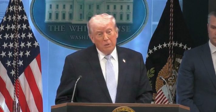 donald-trump-coletiva-6-de-abril