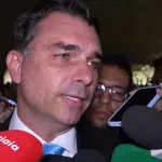 Flávio Bolsonaro diz que derrota de Messias é o fim do governo Lula