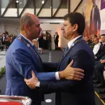 Tarcísio recebe medalha
