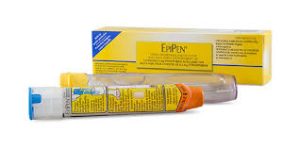 O órgão ordenou o confisco o confisco imediato do autoinjetor de adrenalina Epipen | Foto: Divulgação