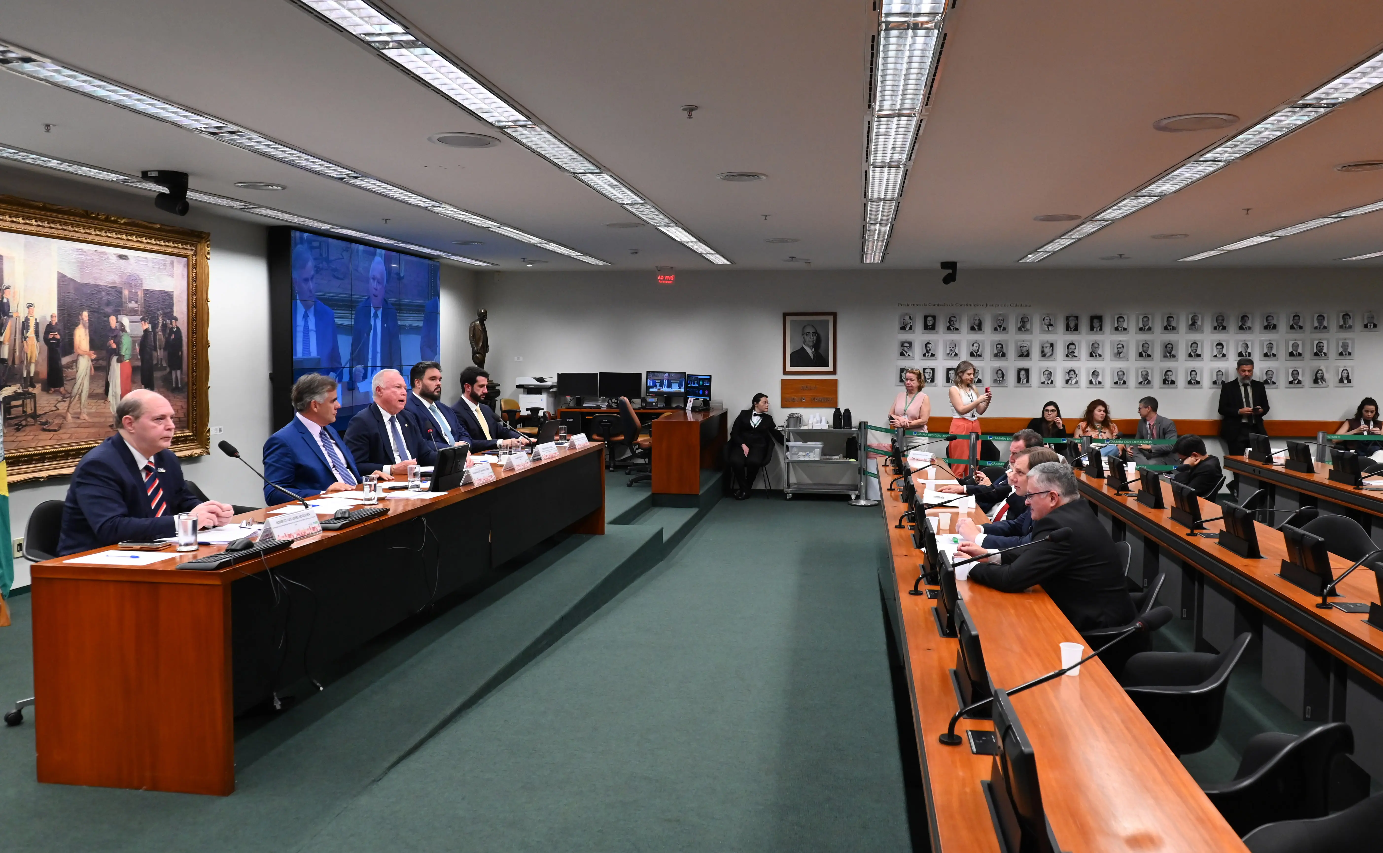 Debate sobre o fim da escala 6x1 (PEC 221/19) na CCJ da Câmara