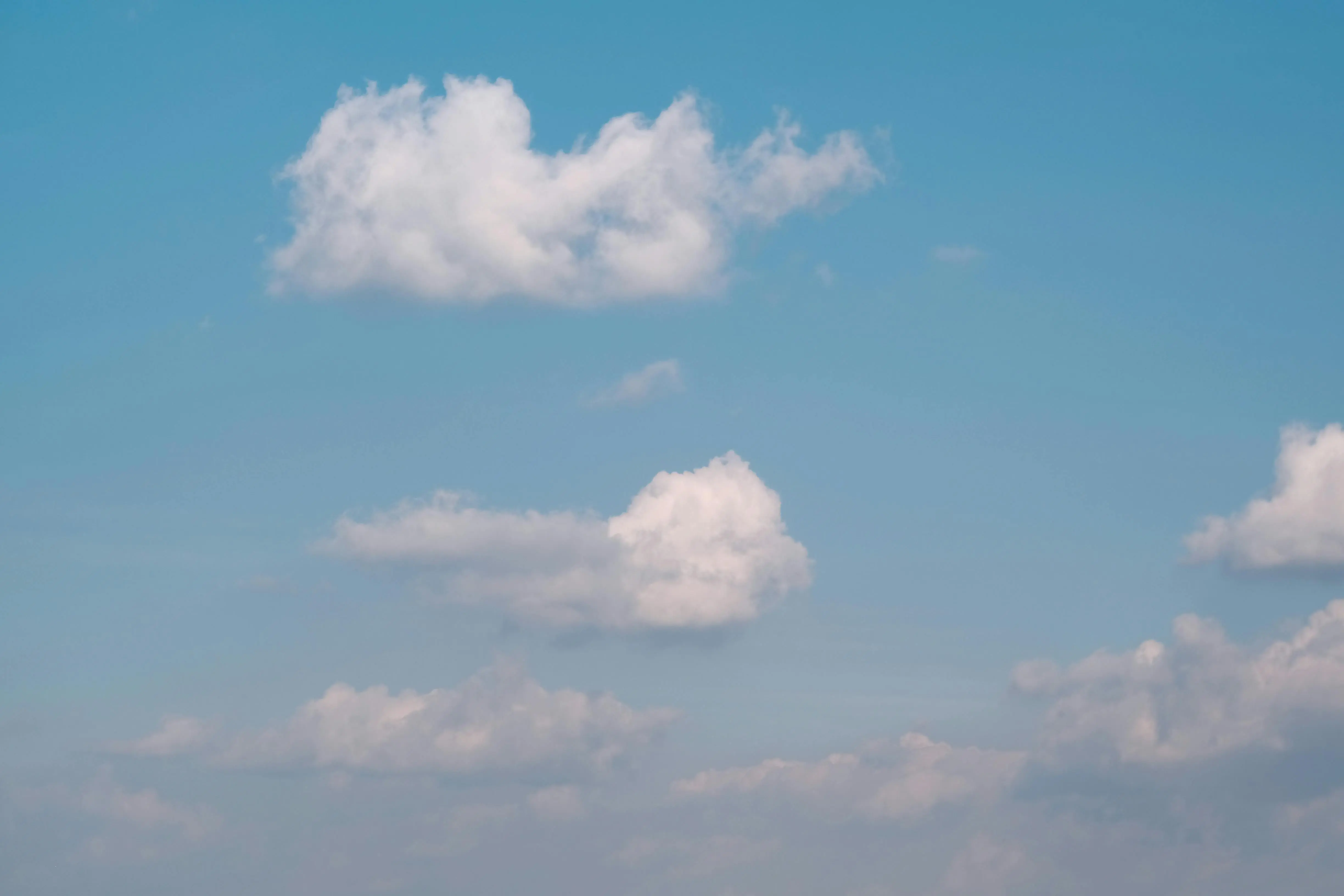 No Centro-Oeste, Sudeste e Sul, o tempo apresenta predomínio de sol e poucas nuvens durante o dia e à noite | Foto: Harman Kardon/ Pexels