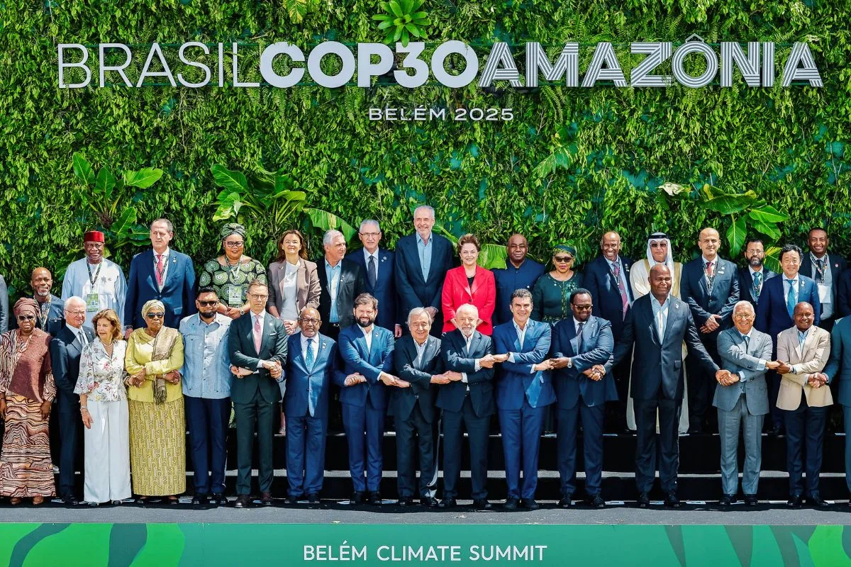 Líderes mundiais reunidos na COP30 Amazônia em Belém 2025 durante a cúpula climática no Brasil