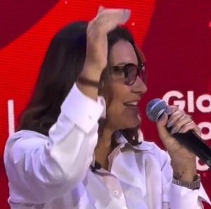 Em discurso na Espanha, Janja chama redes sociais de poder invisível: "Está acima de todos" | Foto: Reprodução/X
