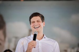João Campos é denunciado por uso idevido de espaço publico - Edson Holanda PCR