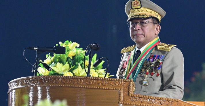O presidente de Mianmar, Min Aung Hlaing, comandou um golpe de Estado em 2021 | Foto: Divulgação