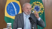 Ramagem foi preso por ser 'golpista condenado', diz Lula