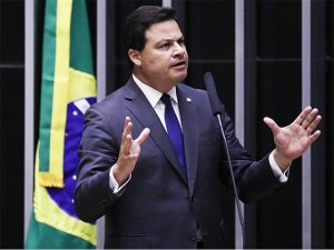 Escolhido por Ratinho Jr., Sandro Alex mira diretamente o senador Sergio Moro (PL), que hoje lidera as sondagens no estado | Foto: Divulgação/Câmara dos Deputados