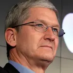 Depois de 15 anos no comando das operações, Tim Cook vai para a presidência do conselho da Apple | Foto: Reprodução/X