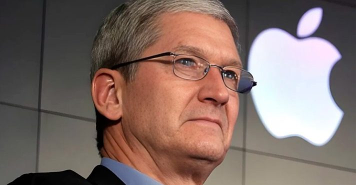 Depois de 15 anos no comando das operações, Tim Cook vai para a presidência do conselho da Apple | Foto: Reprodução/X