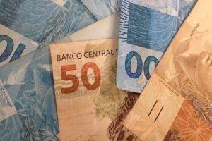 Tribunal inclui estágio e advocacia privada para pagar penduricalho