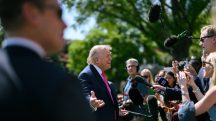 O presidente Donald Trump declarou que as forças de segurança conseguiram conter o suspeito antes que ele se aproximasse do salão | Foto: Divulgação/Casa Branca