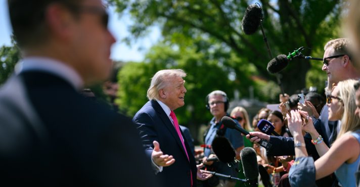 O presidente Donald Trump declarou que as forças de segurança conseguiram conter o suspeito antes que ele se aproximasse do salão | Foto: Divulgação/Casa Branca