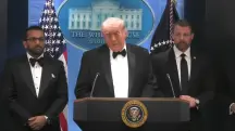 O presidente Donald Trump discursa depois de ataque a tiros durante jantar em Washington - 25/4/2026 | Foto: Reprodução