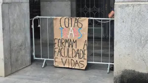 Os alunos pedem por cotas trans e indígenas no vestibular | Foto: Tauany Cattan/Revista Oeste