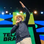 Lula verde e amarelo
