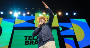 Lula verde e amarelo