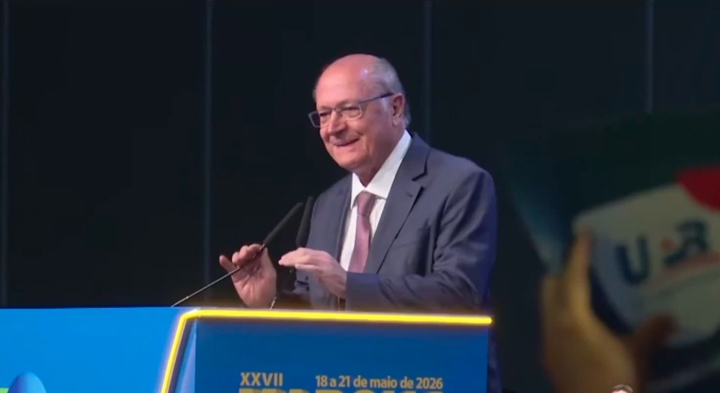 Alckmin é vaiado na abertura da Marcha dos Prefeitos em Brasília