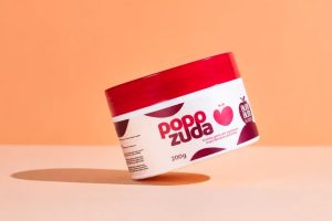 “Creme para um bumbum mais firme e uniforme”, diz texto em pote com venda proibida pela Anvisa | Foto: Reprodução/Redes sociais
