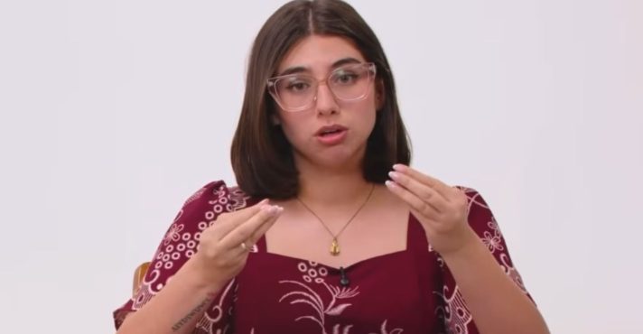 A vereadora Eduarda Campopiano durante participação em programa do YouTube | Foto: Reprodução/YouTube