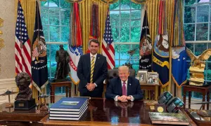 Flávio Bolsonaro se reuniu com Donald Trump nesta terça-feira - 27/05/2026 | Foto: Reprodução/X/@FlavioBolsonaro