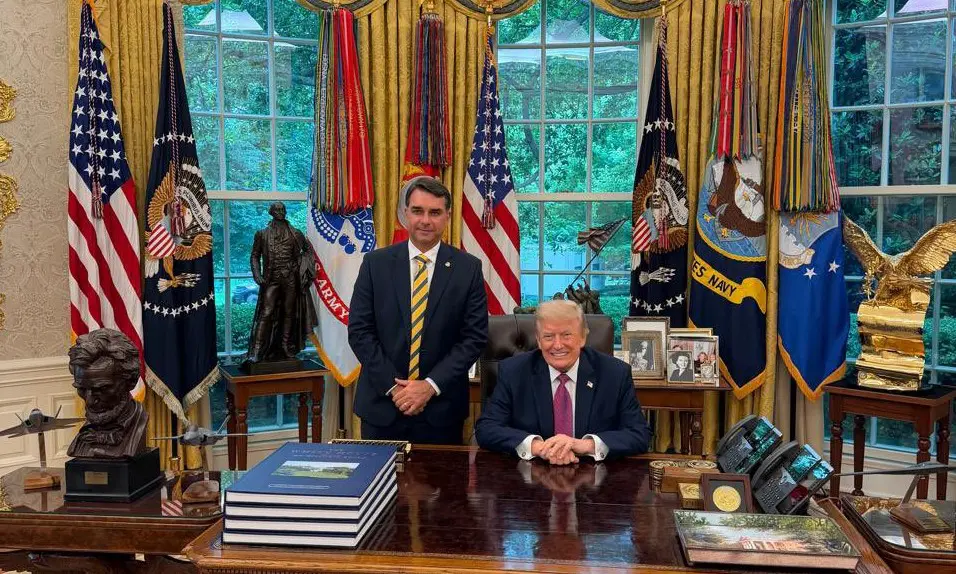 Flávio Bolsonaro se reuniu com Donald Trump nesta terça-feira - 27/05/2026 | Foto: Reprodução/X/@FlavioBolsonaro